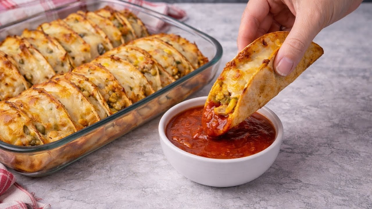 Cheesy Baked Chicken Tacos |  Delicious Iftar Recipe. تاکوی پنیری  یک غذای آسان و خوشمزه برای افطار