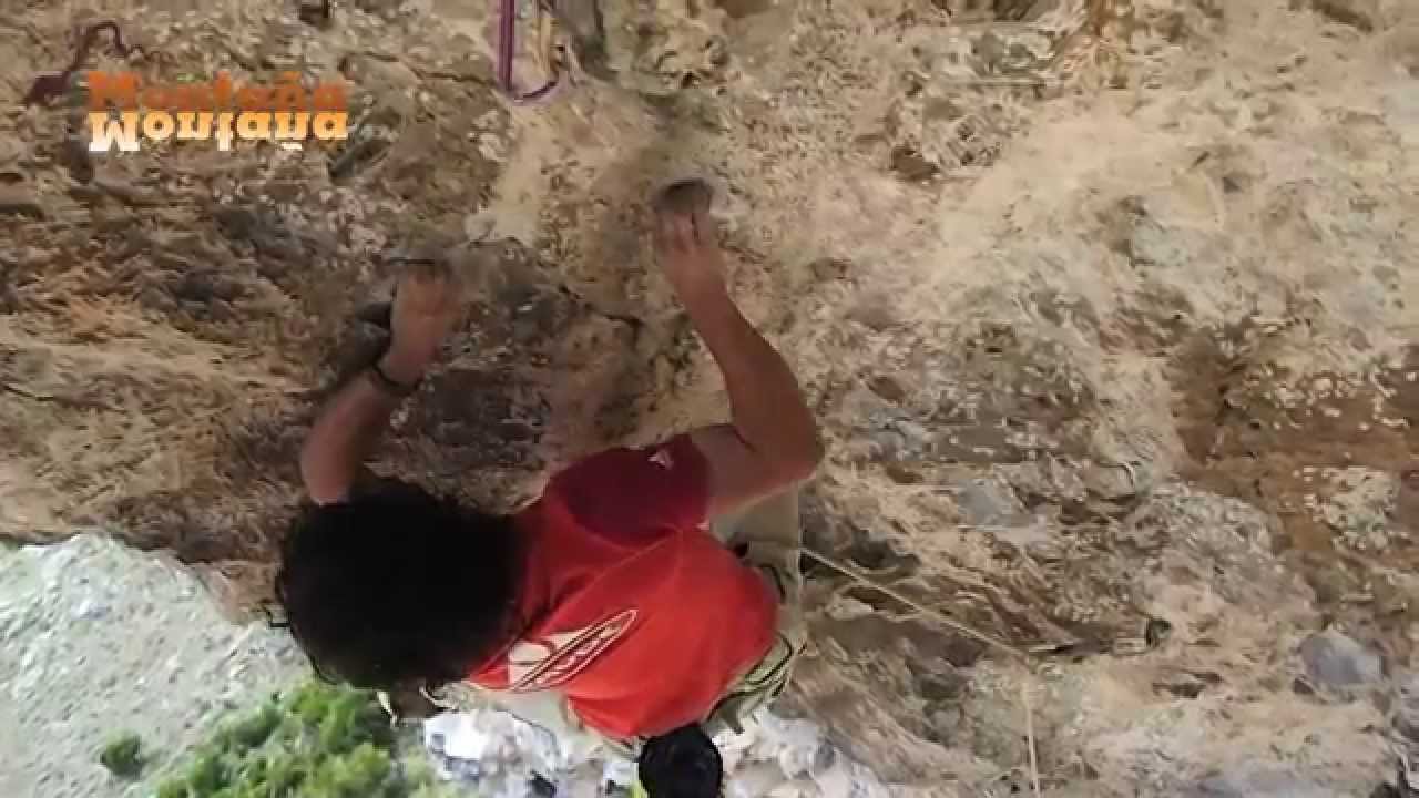 Elías Glez: loba flaca 8a (25 m)