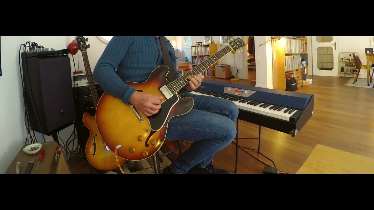 funky 1959 Gibson ES-335