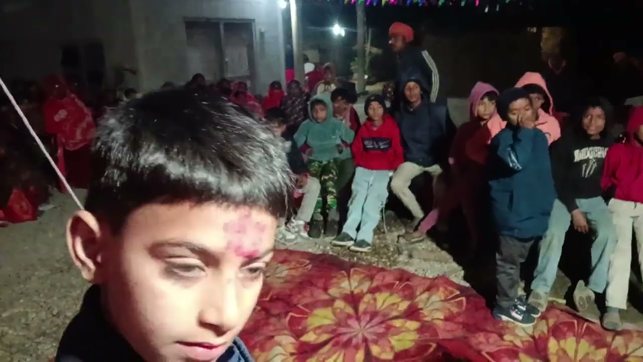 Kaharwa nach parti buk karane ke liye sampark kre pata Dhuari khuard 8604159534=9369045553