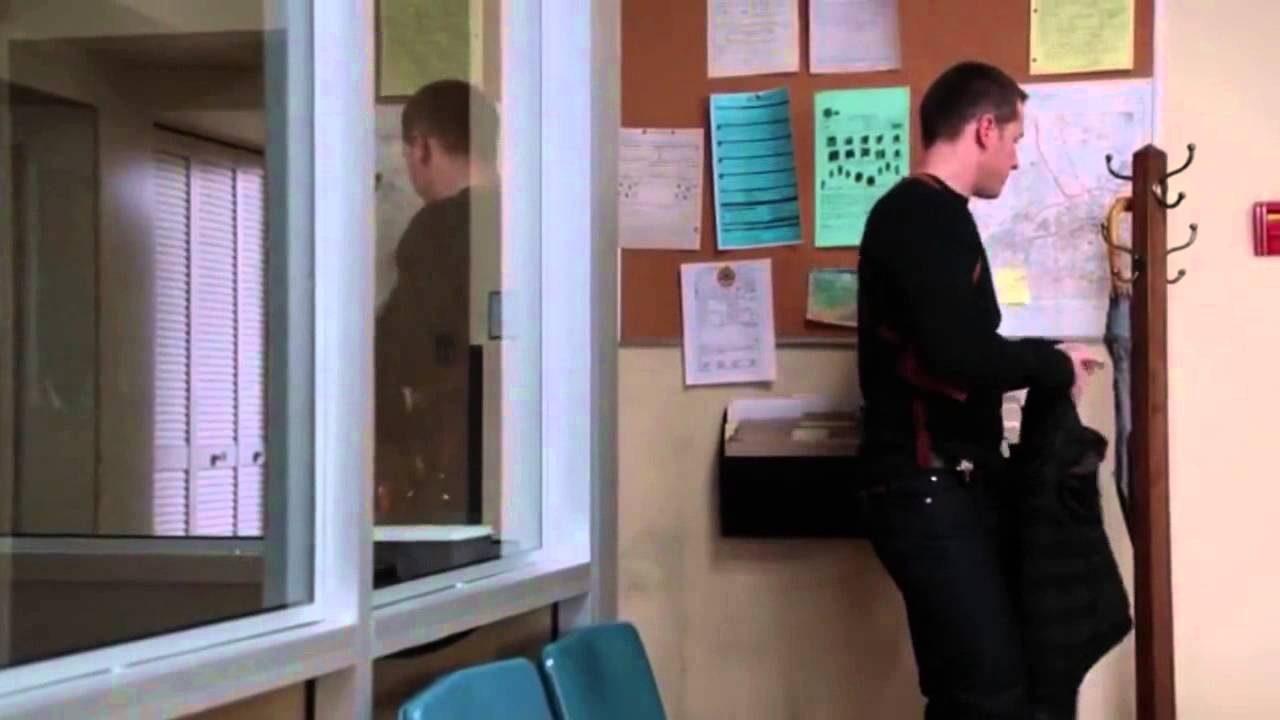 Once upon a time s02e15 hook attacks david