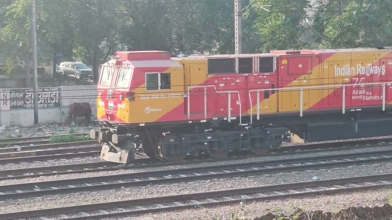 LONG TRAIN WDG4G CONTAINER TRAIN || 2-WDG4-INDIAN RAILWAY GOODS TRAIN 🚂 || GOODS TRAIN 🚆|| 