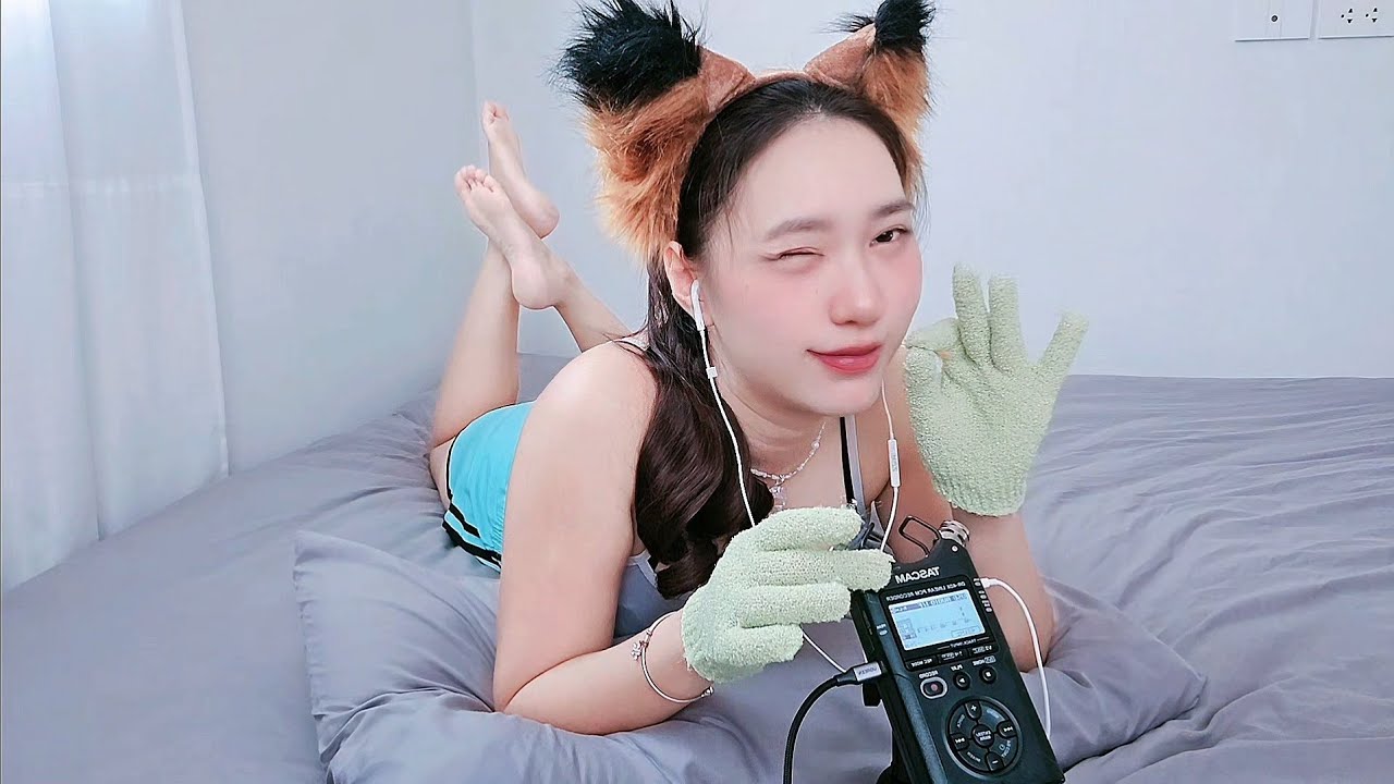 ASMR Hair Ear Clraning 🦻
