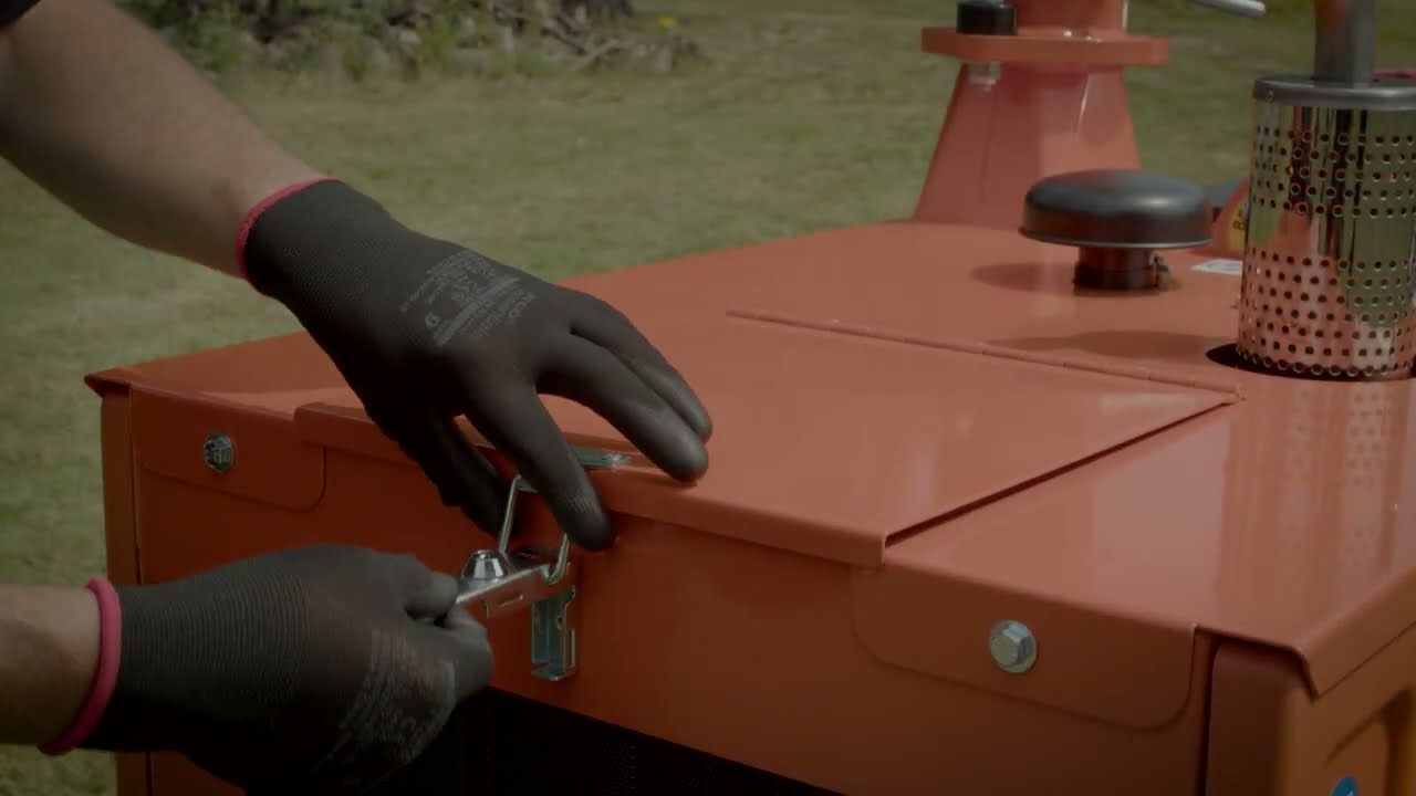 Daily checks on TW 230 & TW 280 Wood Chippers | Timberwolf