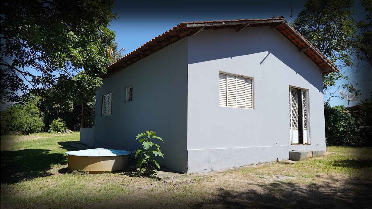CHACRINHA BARATA POR R$ 210 MIL. A 8KM DE MOCOCA POR ASFALTO, COM CASA, TERRENO GRANDE