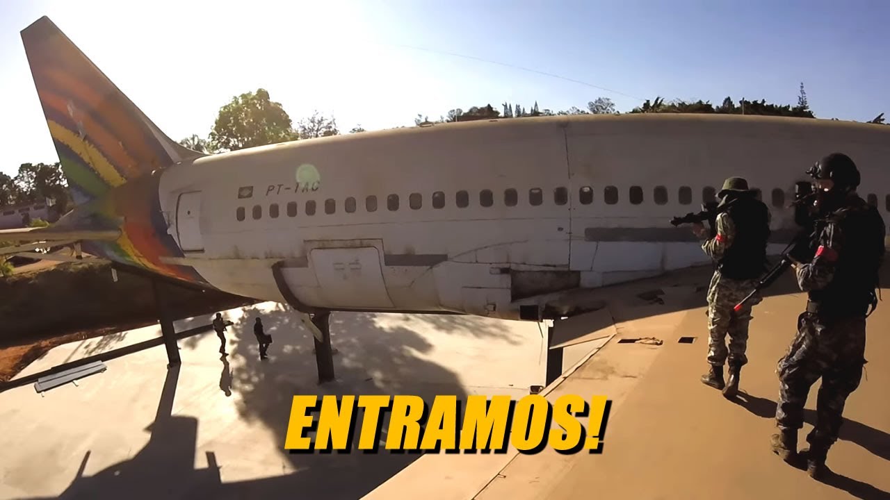JOGANDO AIRSOFT DENTRO DO AVIÃO ABANDONADO!