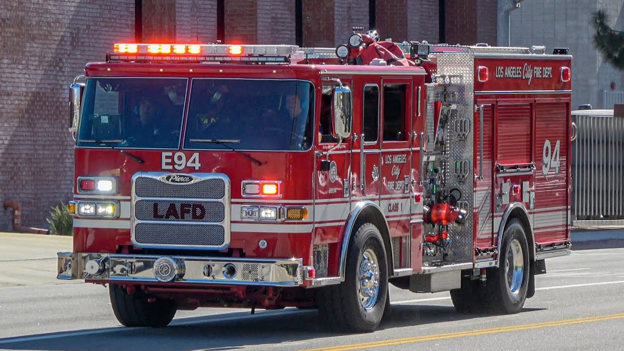 LAFD. Engine 94, Rescue 94, & Rescue 894 Responding