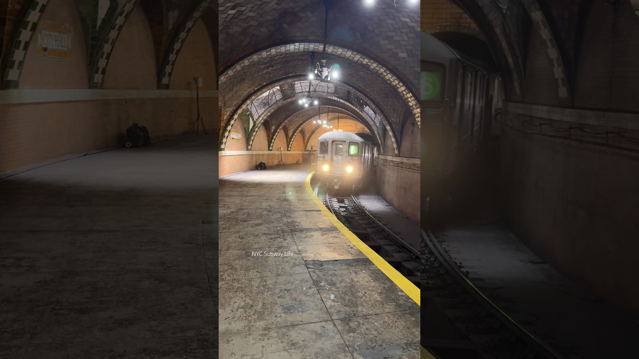 A 6 Train Passing by The Old NYC Subway City Hall Station #NYCSubway #CityHallStation #CityHallNYC