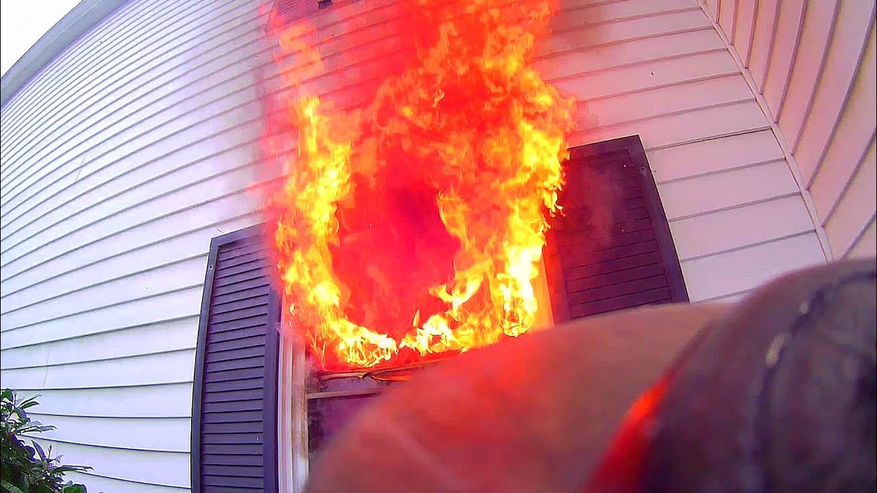 9/18/2018 2nd alarm of fire Woburn Ma, box 14 for 91 Pleasant St , helmet cam and fire ground audio