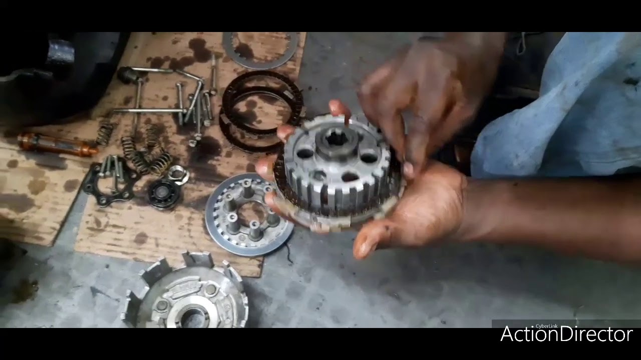 Como cambiar disco de clutch de una motocarro  torito baja