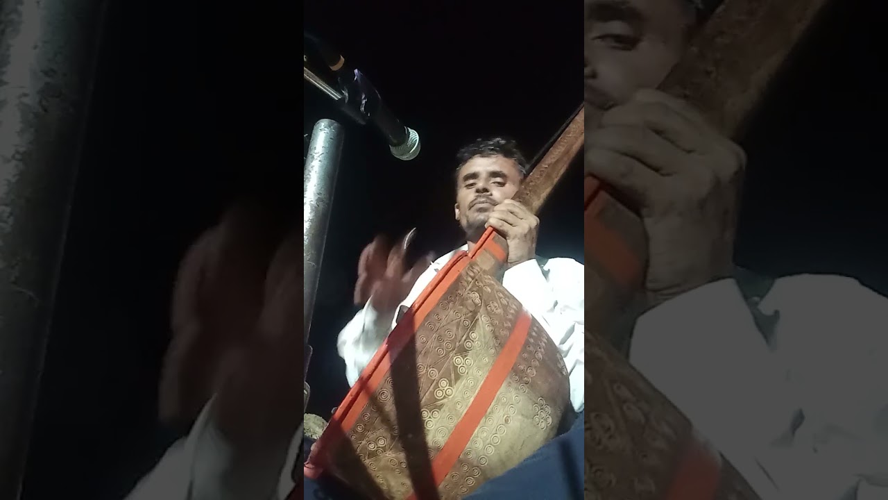 कोरी कोरी गागर ठंडो ठंडो पानी पूजे राधा पणिहार मीरां बाई का सुंदर भजन कीर्तन करते भजन गायक चमन कागा