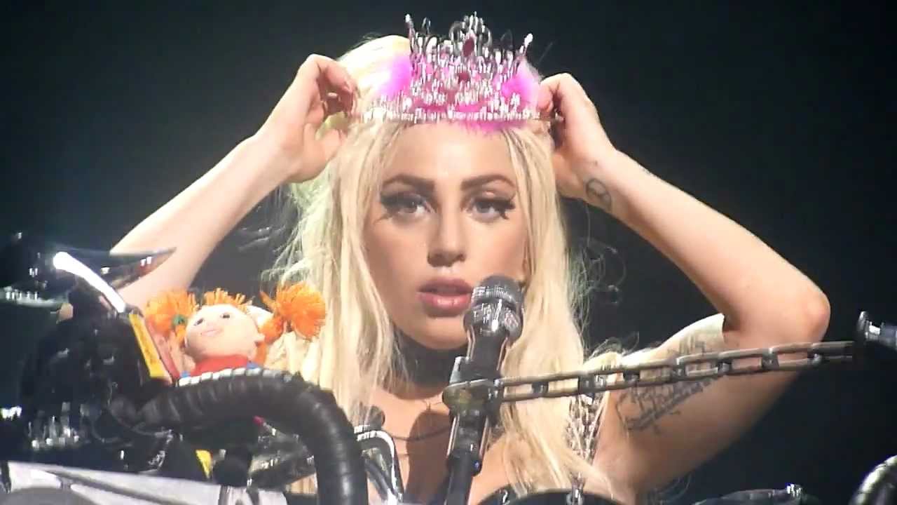 Lady Gaga - Hair + Speech [The Born This Way Ball @ Ericsson Globe - Sweden, 30/8, 2012] HD