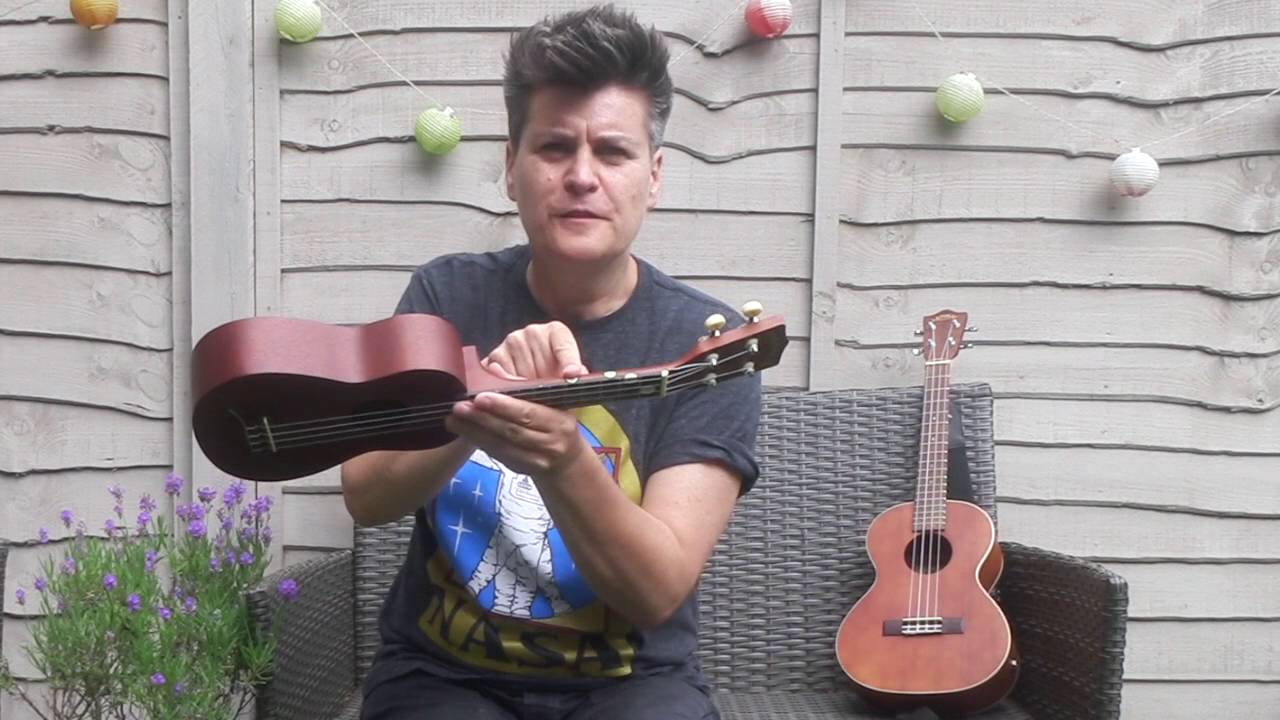 Easy Ukulele For Kids with Al Start #2-and-a-half! SMOKE ON THE WATER!