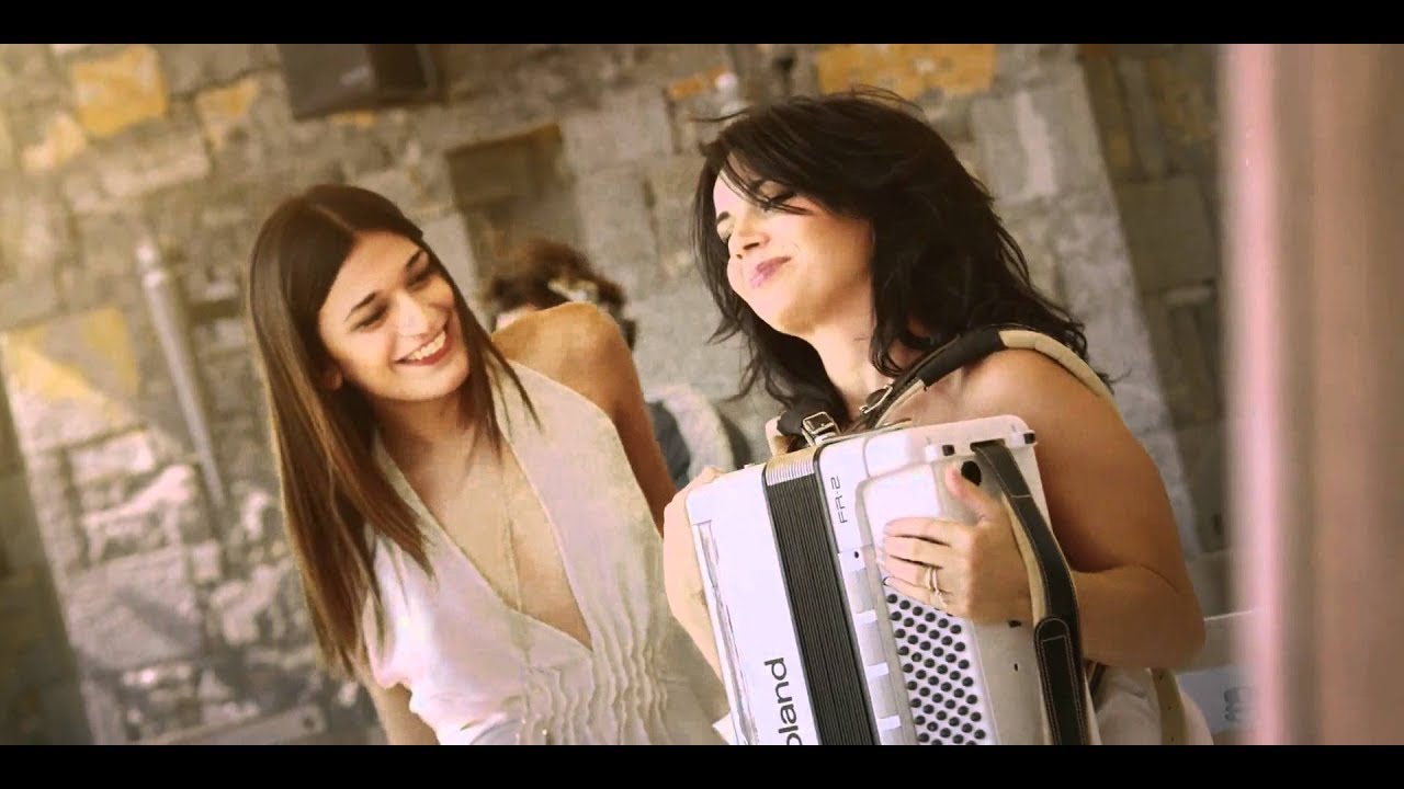 ZOE featuring IN-GRID - Avec Toi  [Official Video HD]