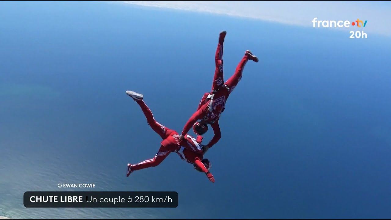Chute libre: Un couple &agrave; 280 km/h (JT 20h00 France 2 - 01.09.25)