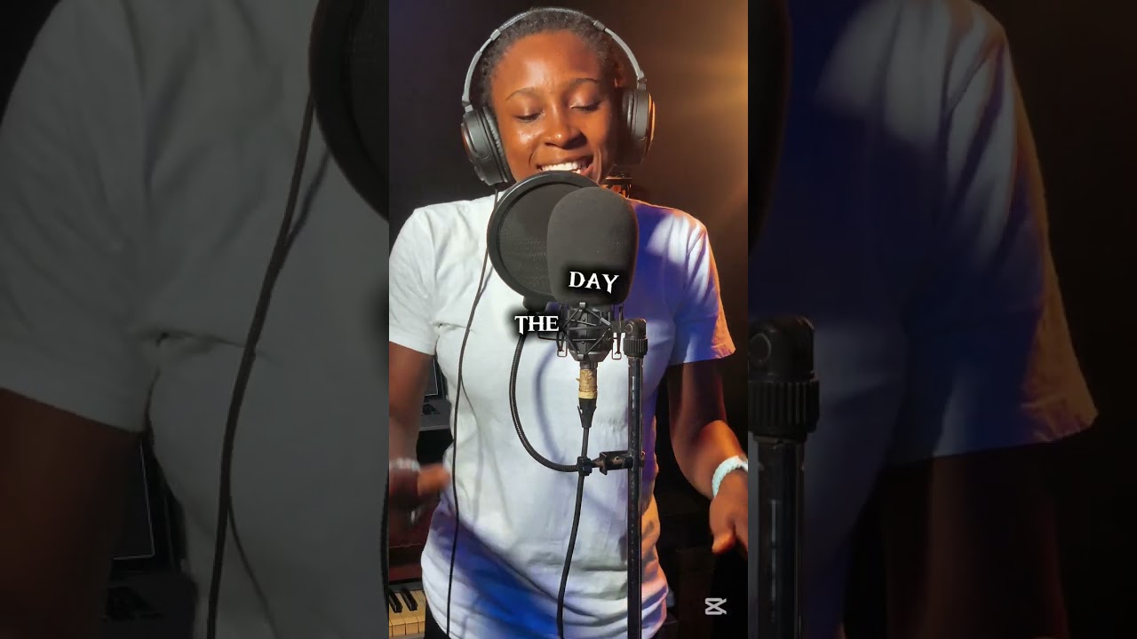 Favour Surrounds me By Lawrence oyor (Cover)