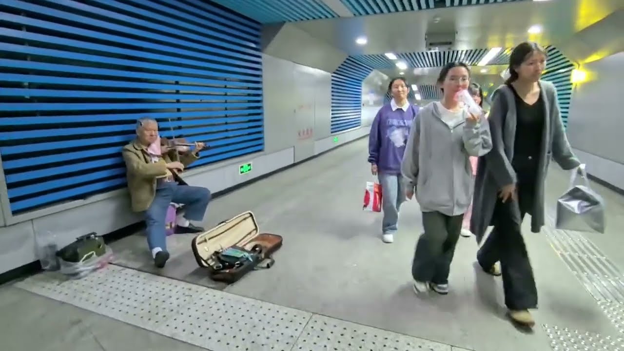 Walking the Ring of Optics Valley: 12 Minutes Inside a Sci-Fi Underworld | 7 Nov 2024
