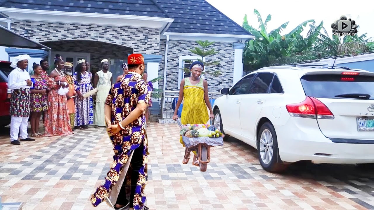 Everyone Laughed at the Poor Fruit Seller Until The Prince Fell in Love With Her -PT1/Nigerian Movie