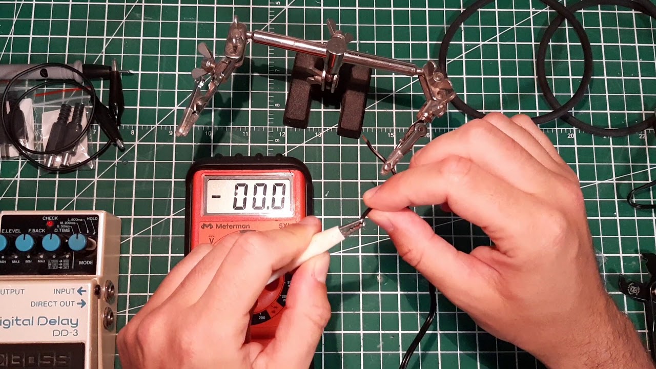 Daisy Chain Power Supply for Guitar Pedals
