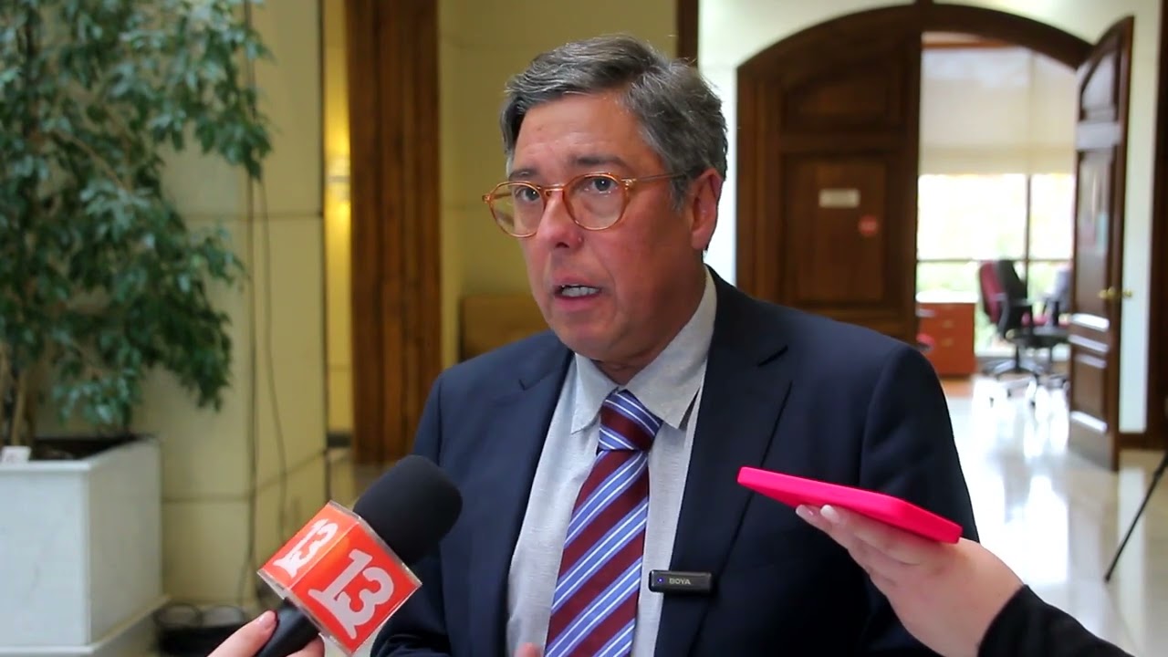 Diputado Barrios se refiere a los pinchazos a Josefina Huneeus