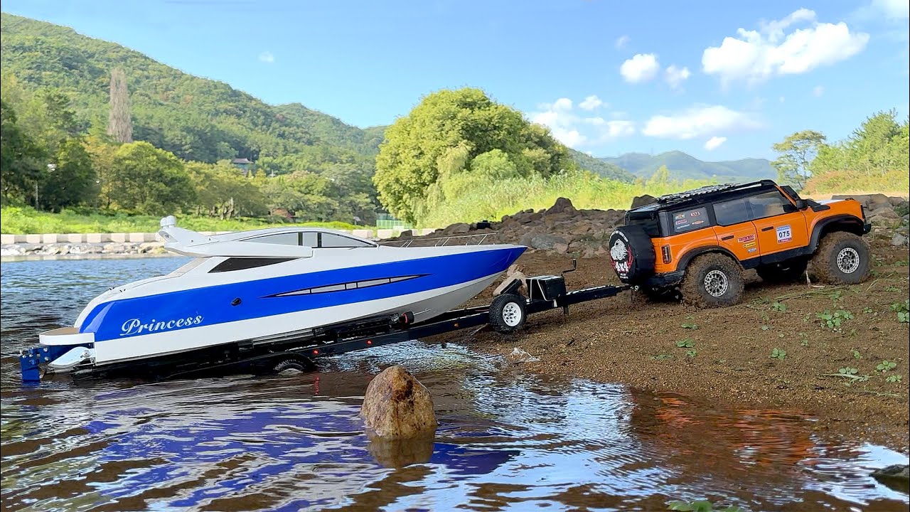 Ford NEW Bronco | 1/10 RC Car Off-road | RC Boat & Trailer | TFL Princess & BigDog Boat Trailer