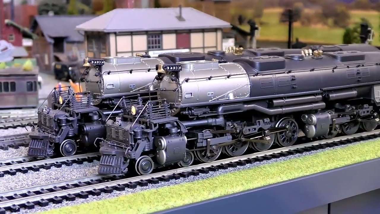 Two Rivarossi Big Boys 4014 HR2753 and HR2884S Steam Locomotives side by side with Sound