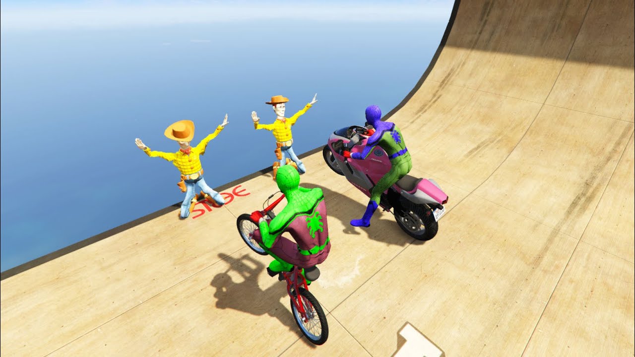 GTA 5 Bicycle & Motorcycle Ragdolls Green Spiderman Vs Blue Spiderman Vs Woody [Euphoria Physics]