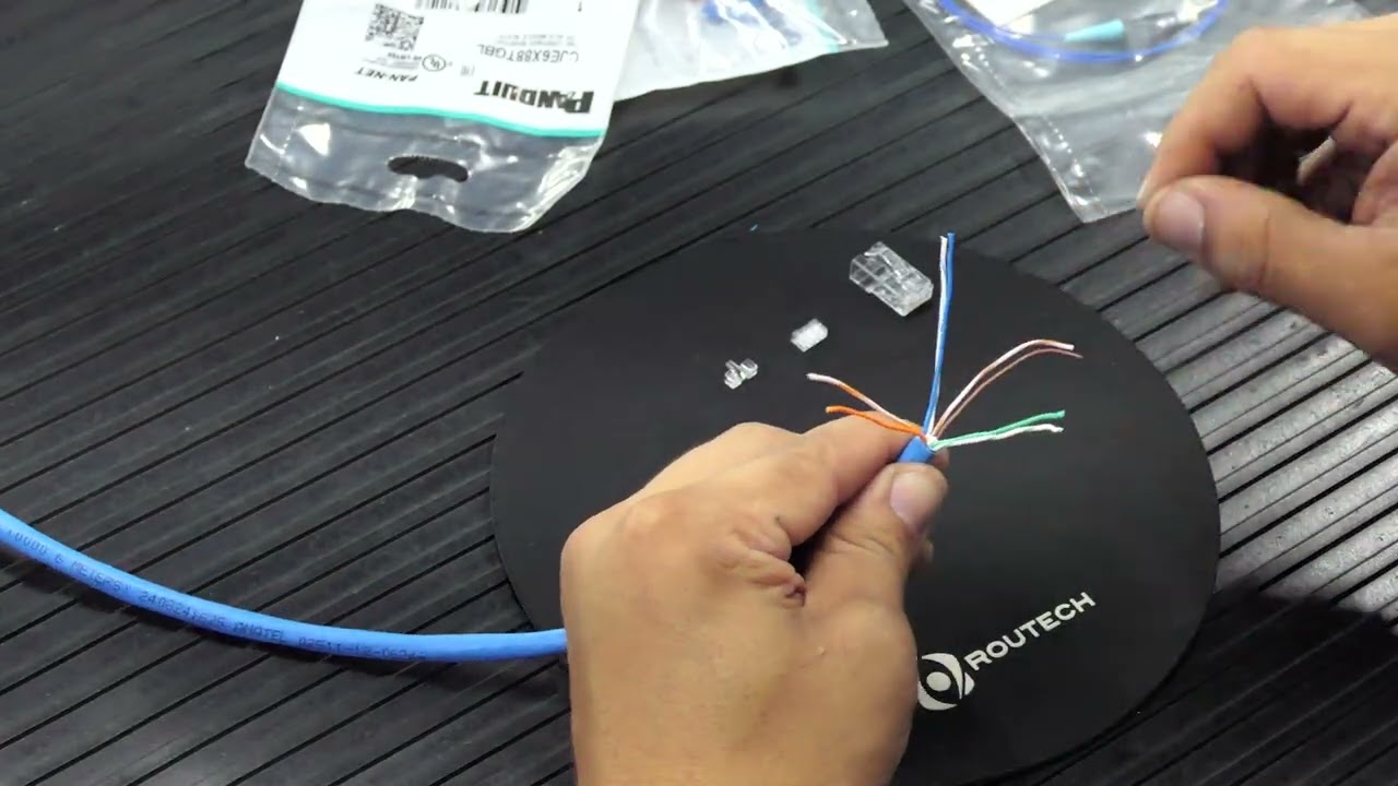 Confección de conector RJ45, versión poncheo en B