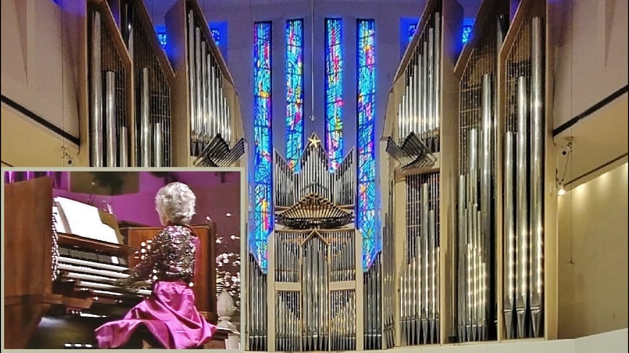 J.S. Bach, TOCCATA IN F MAJOR [BWV 540] - Diane Bish