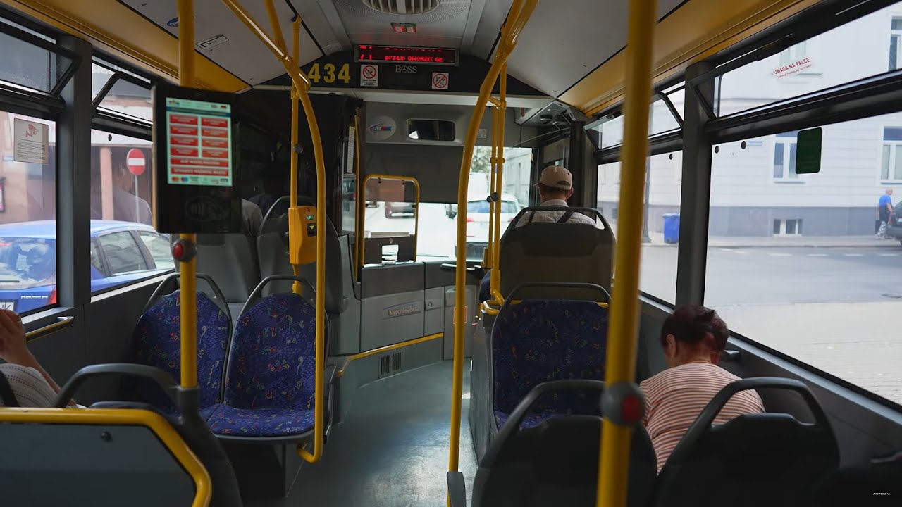 Poland, Bydgoszcz, bus 71 ride from Hetmanska to Główny