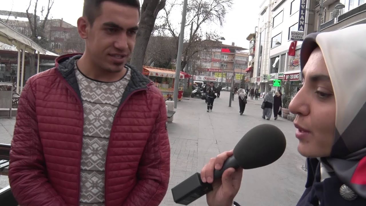 Yolda Bir İşitme Engelli Görseniz Ne Yapardınız?
