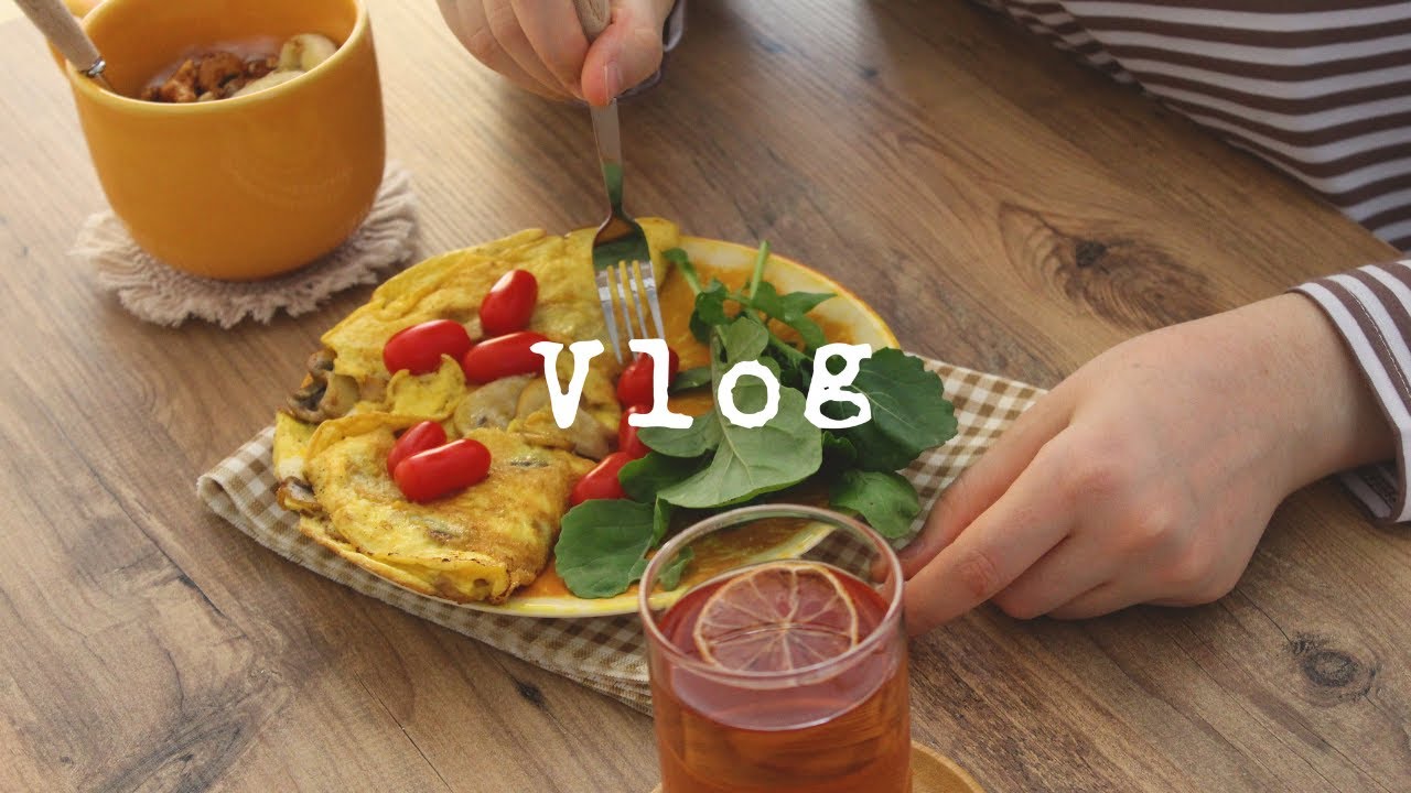 Sessiz Vlog|| Bir Günde Neler Yiyorum? Sebzeli omlet, Granola , Kabak spagetti, Havuçlu Kek