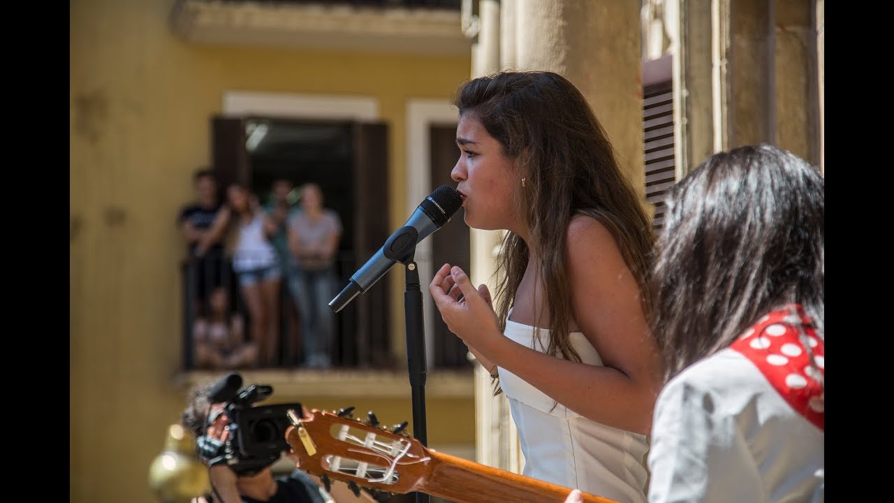 Balcón inaugural de Flamenco On Fire 2018 con Amaia Romero y Pepe Habichuela