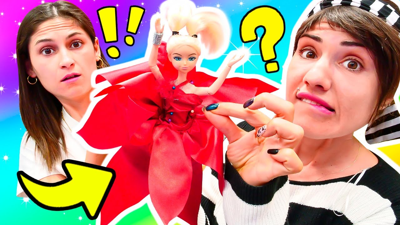 Kız oyunları! Oyuncak Chloe, müşteriden zorla elbise alıyor! Ayşe ve Ümit ile eğlenceli video