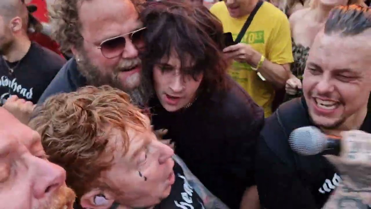 Sex Pistols feat. Frank Carter - Pretty Vacant (Porispere 1/8/25)