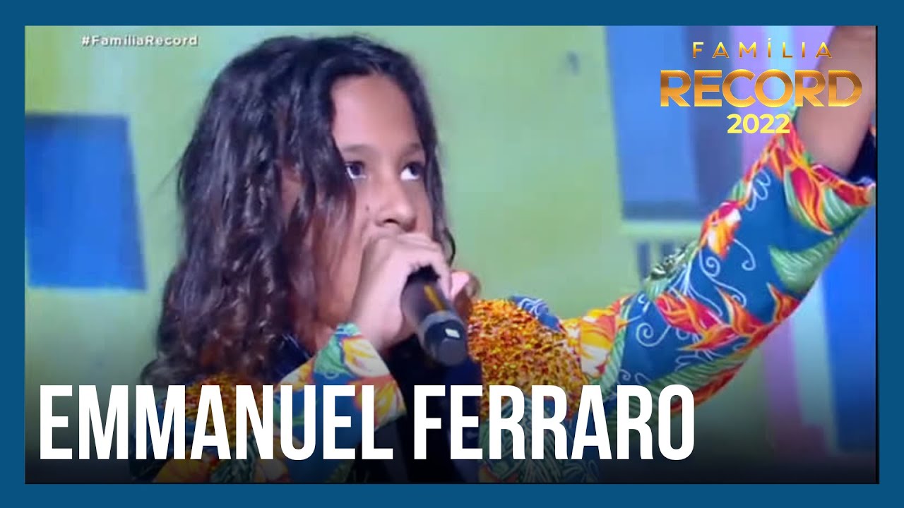 Emmanuel Ferraro canta Alceu Valença no palco do Família Record
