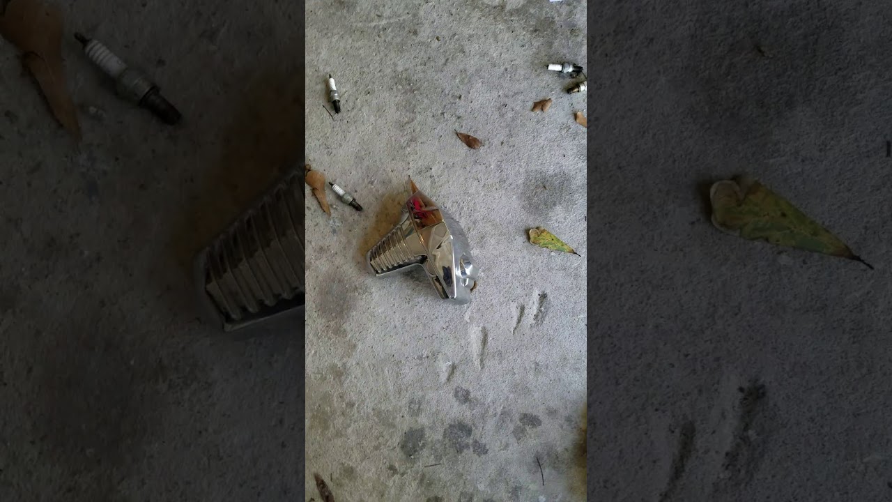 M109r Spark Plug location