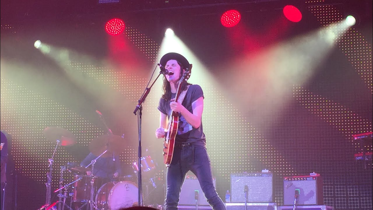 [HD] James Bay - Best Fake Smile (Live at The Forum)