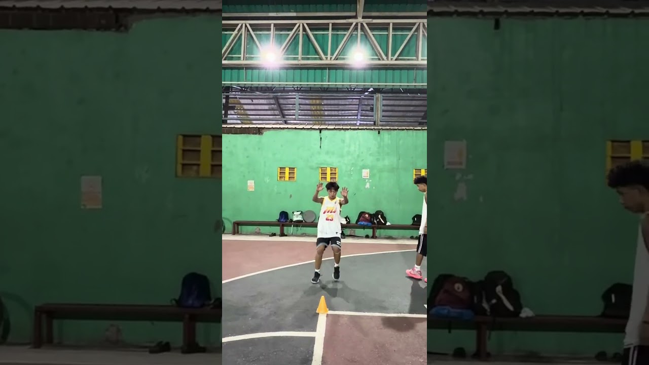 Kailangan pa nila mag ambagan ng 10 pesos para makapag training sa court pambayad sa ilaw🫡
