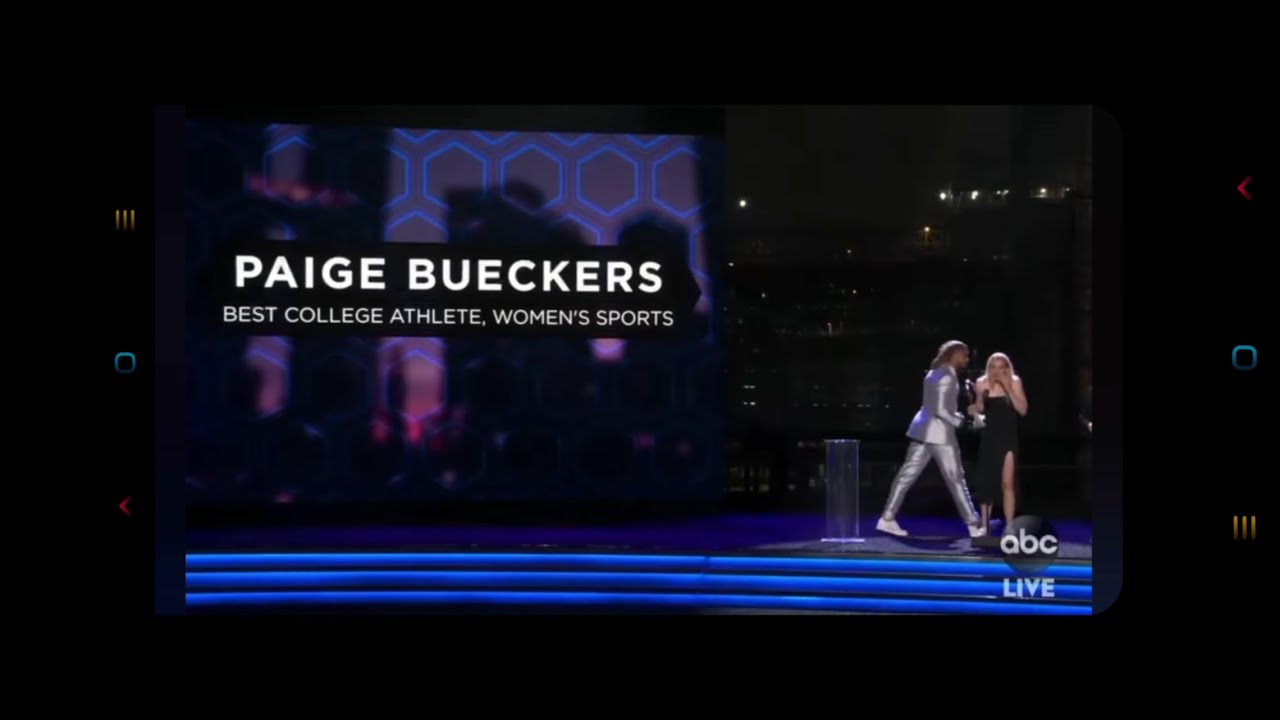 Paige Bueckers Most Athlete of the Year 2021