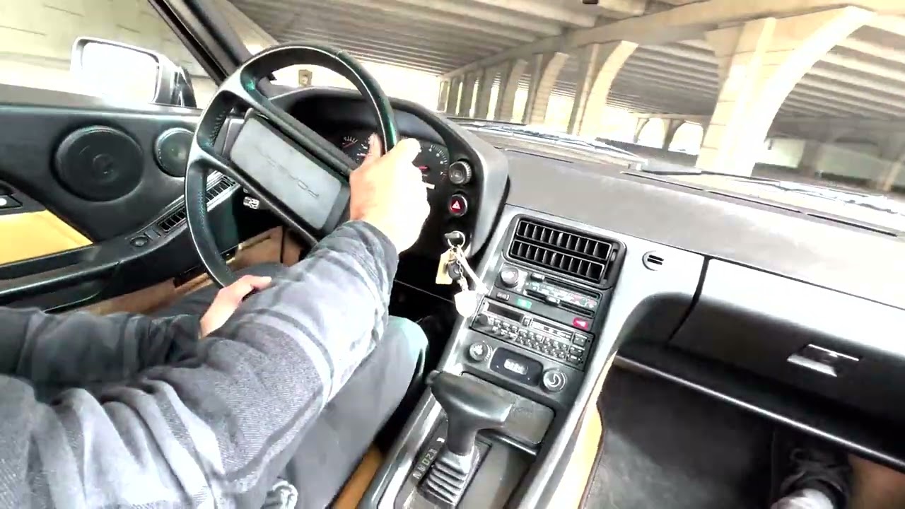 The Oktmotorfest Collection | 1989 Porsche 928 S4 - Driving Video