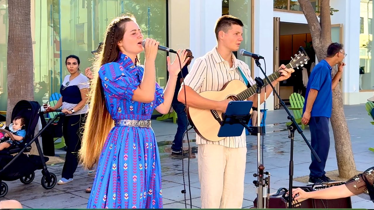 Praise  | Elevation Worship - Avelina & Bro Artur (cover)