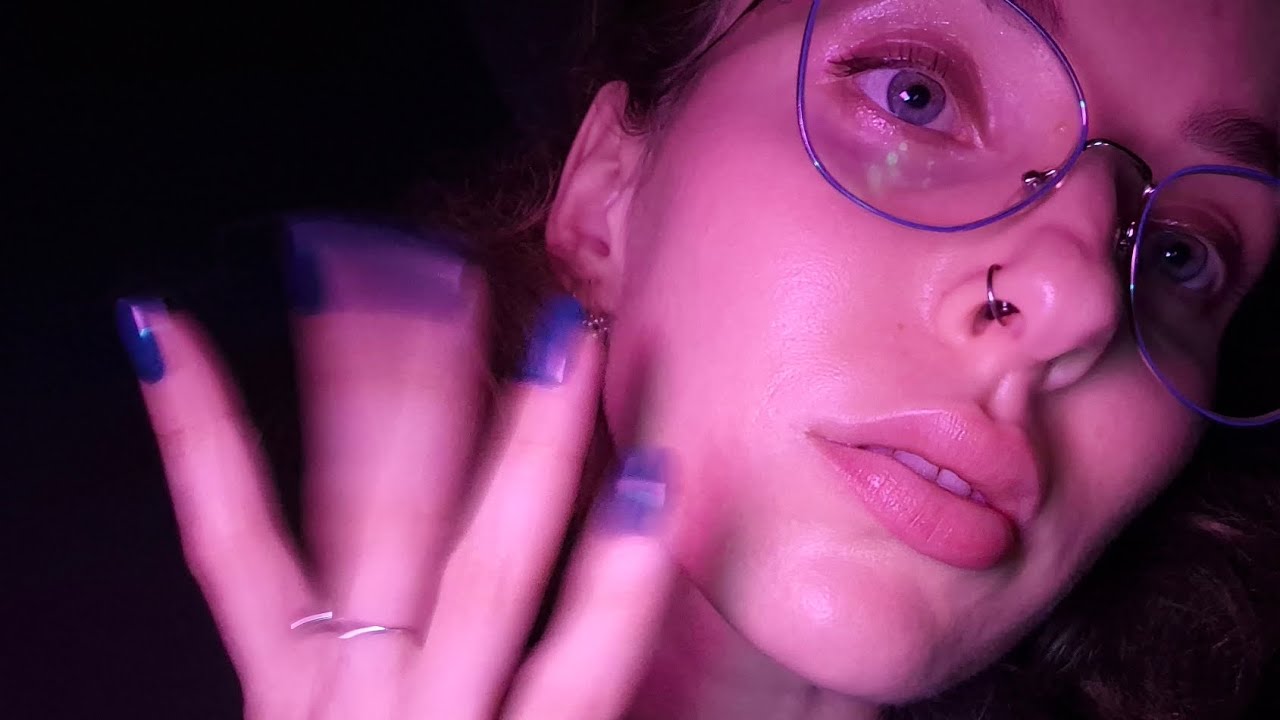 💙 ASMR Fast hand movements and sounds🐺 Different lighting up close and far away