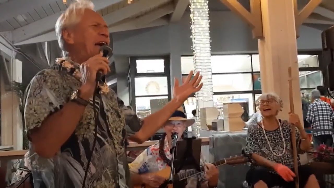 Kūpuna Power Celebrates the History of Aloha Friday