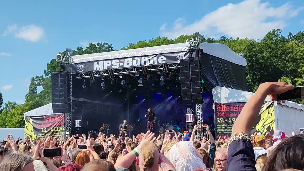Feuerschwanz - untod im Drachenboot (live MPS Bückeburg 23.07.2022)