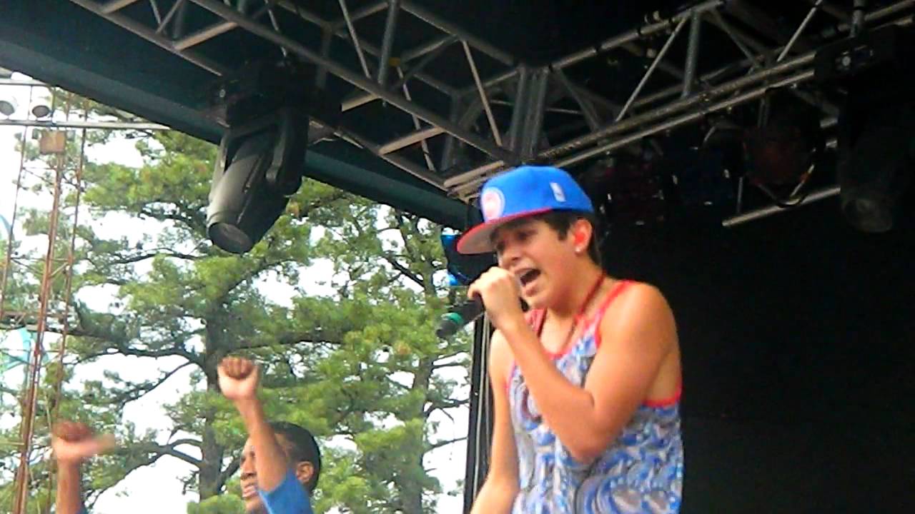 Austin Mahone Shawty Shawty Six Flags 8-4-12