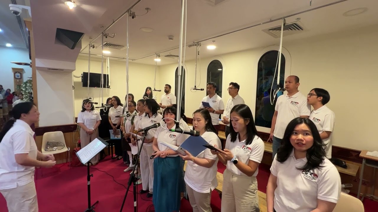 2. Kyrie; Glory to God
