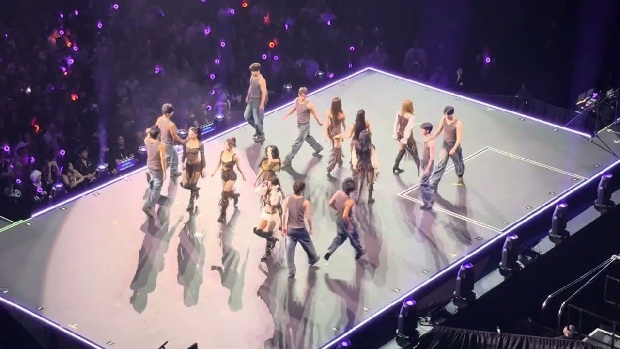 TWICE - This is For Tour in Oakland - 01.17.2026_17