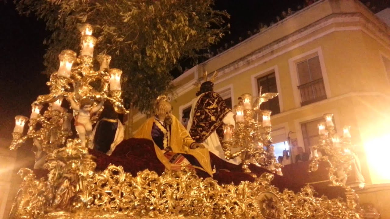 Entrada Hermandad de Montesión 2016