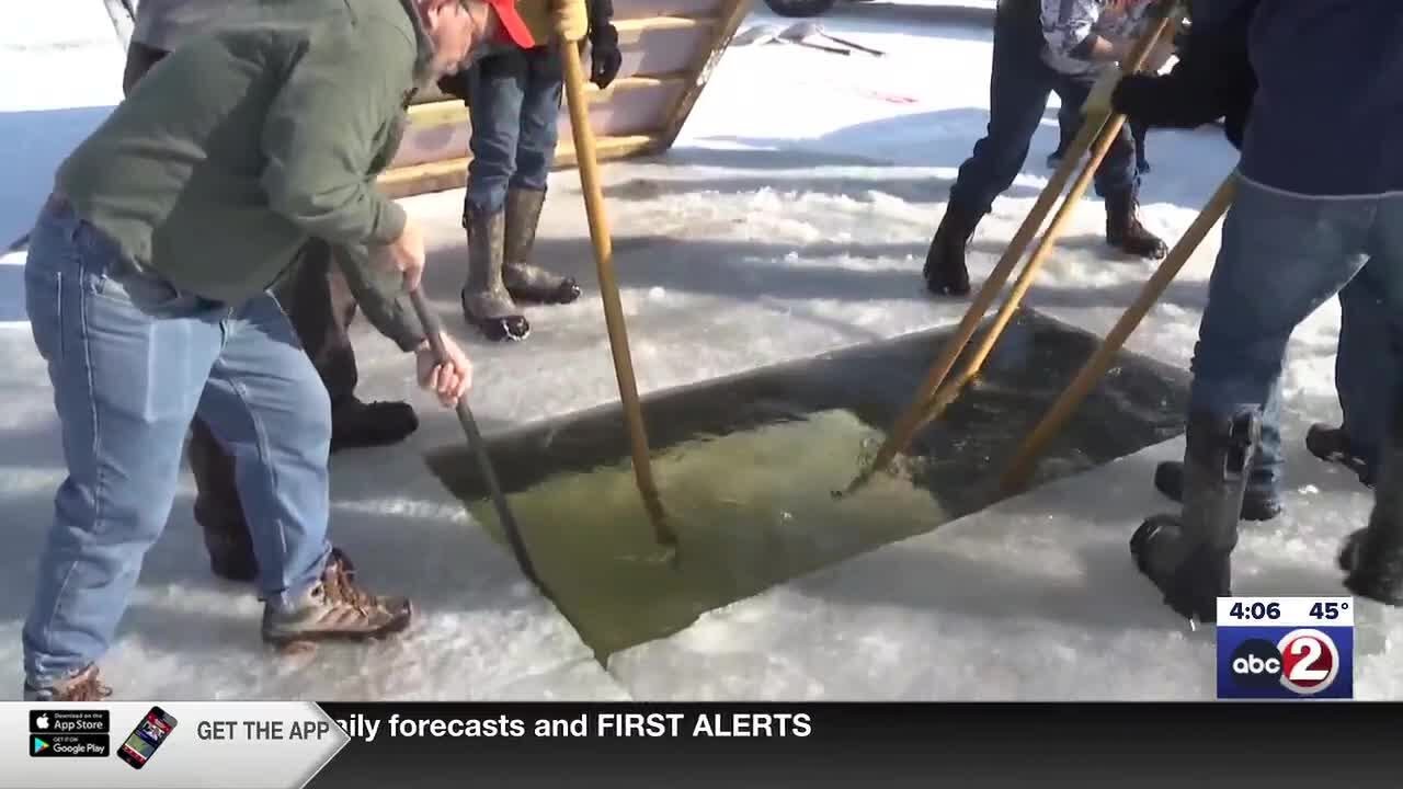 Thousands prepare shanties for Lake Winnebago sturgeon spearing season